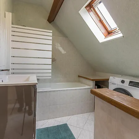 Fenetre Sur Superbagneres Holiday home *