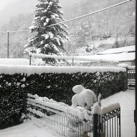 Fenetre Sur Superbagneres Holiday home *